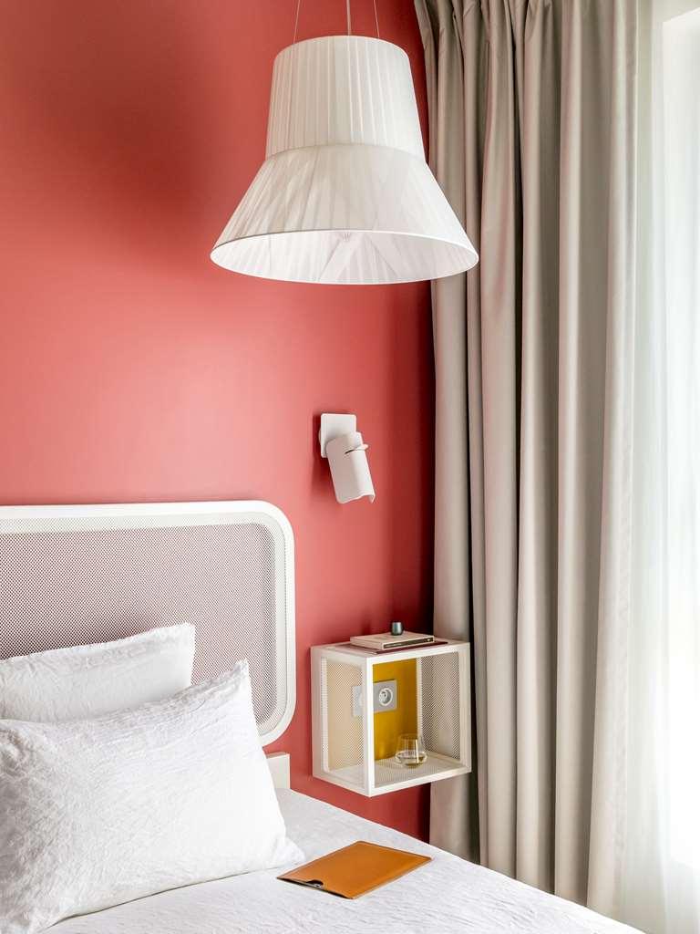 Okko Hotels Paris La Defense Nanterre Rum bild